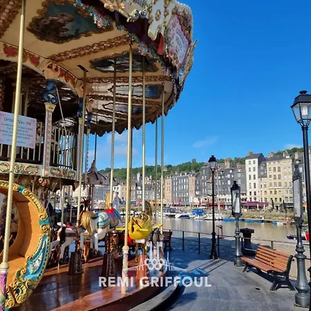 L'escalier D'h 3 Duplex Charm & Family Lägenhet Honfleur