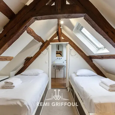 L'escalier D'h - Duplex 3 In The Center - Normand Charm - Family