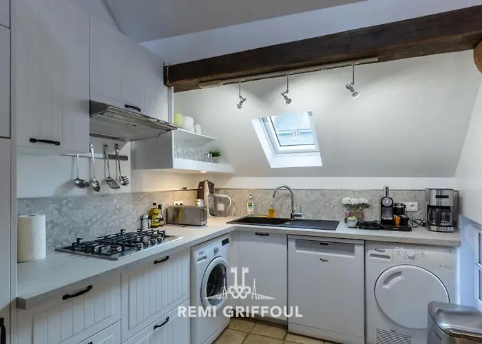 L'escalier D'h 3 Duplex Charm & Family アパート *